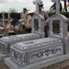 Mộ Công Giáo